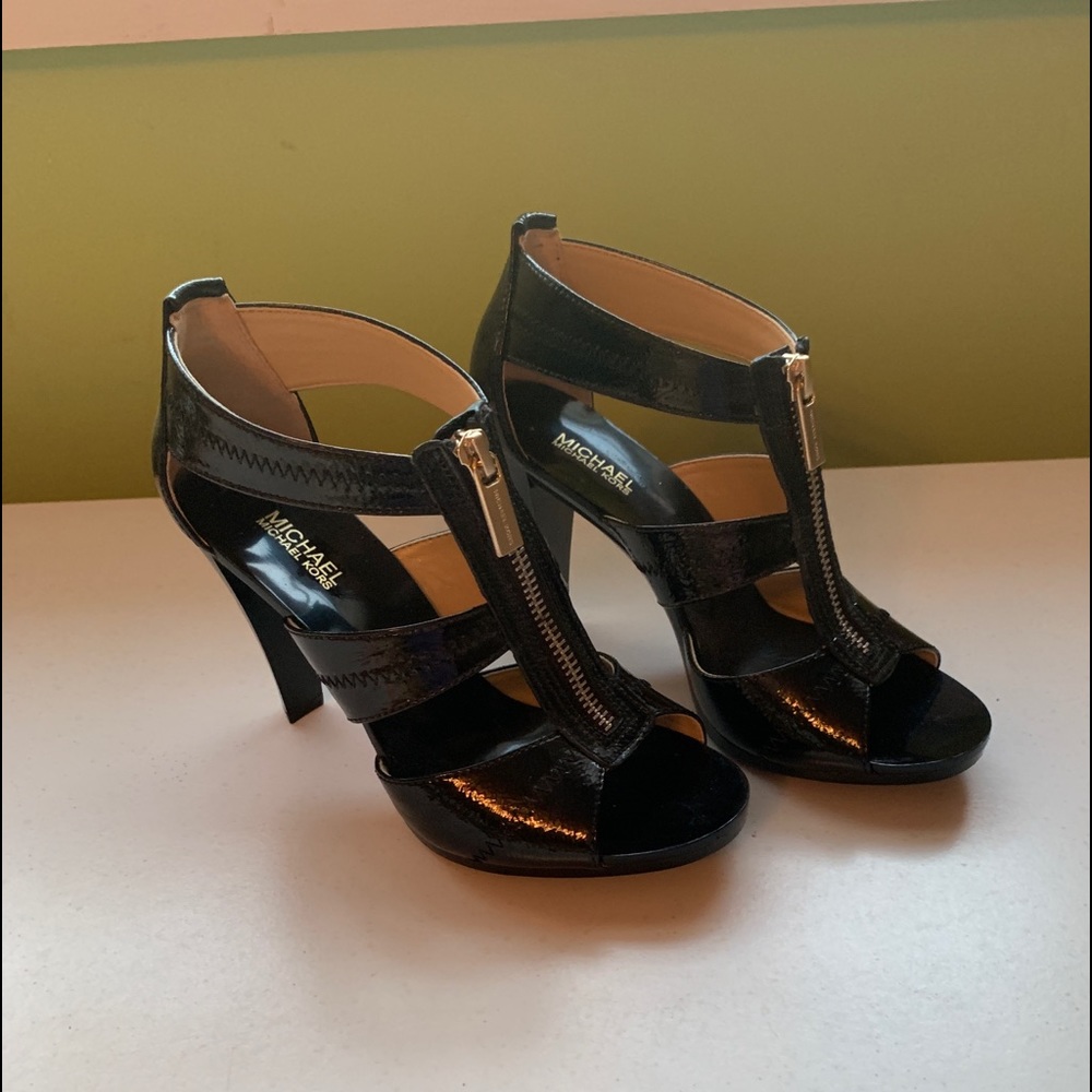 Michael Kors Black heels
